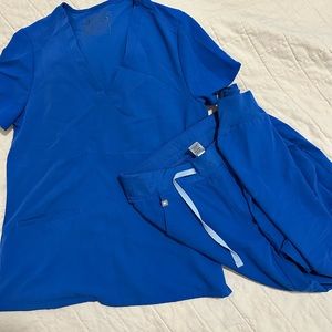Figs scrub set